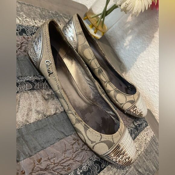 Coach Ballet sequined silver and tan sz 8.5B - Picture 8 of 12